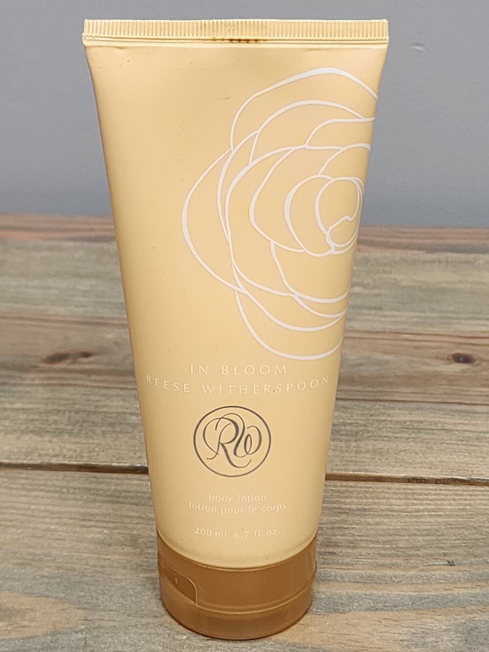 Avon in bloom by Reese Witherspoon body lotion 6.7 Fl oz. *2009